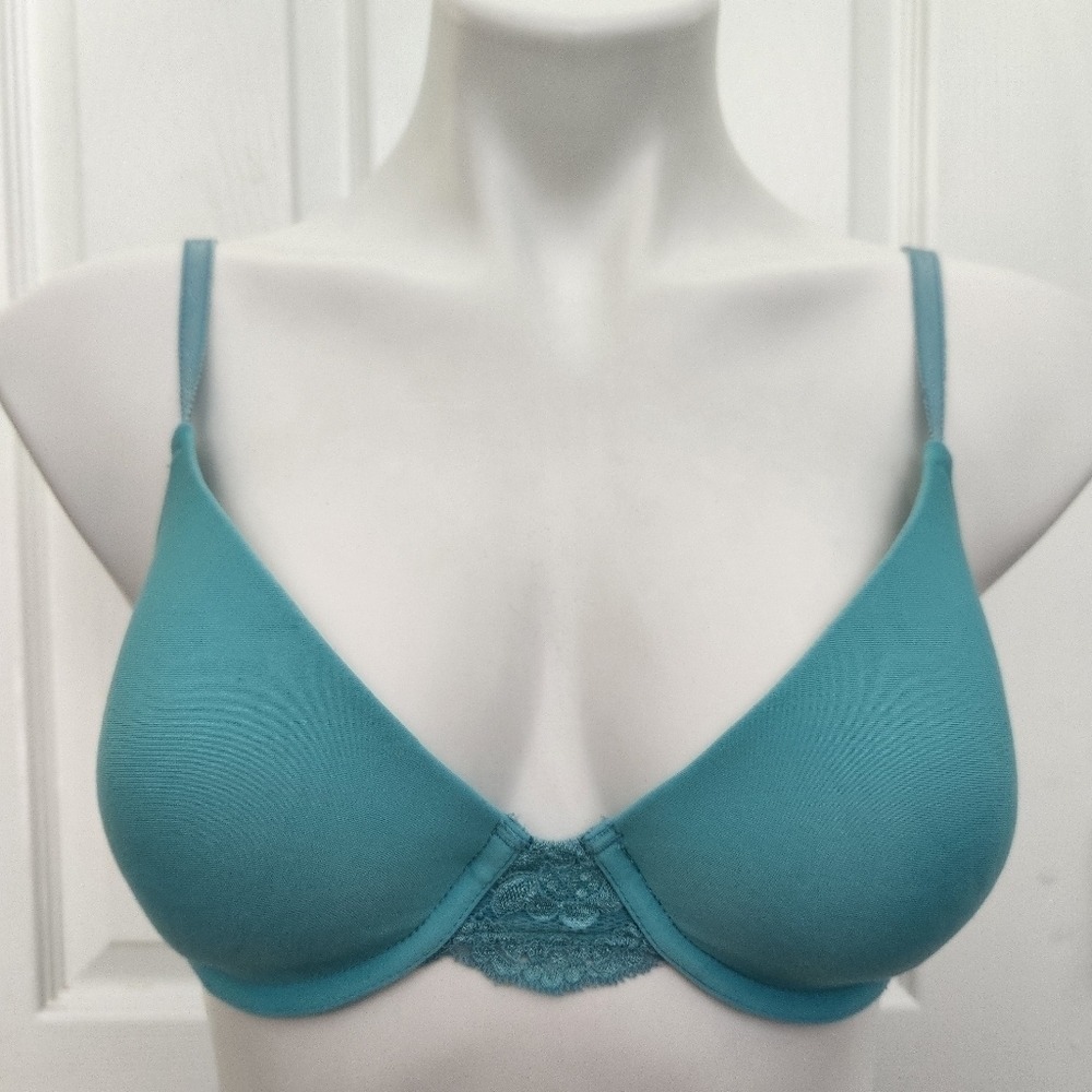 Victoria's Secret Light Blue Lace Bra